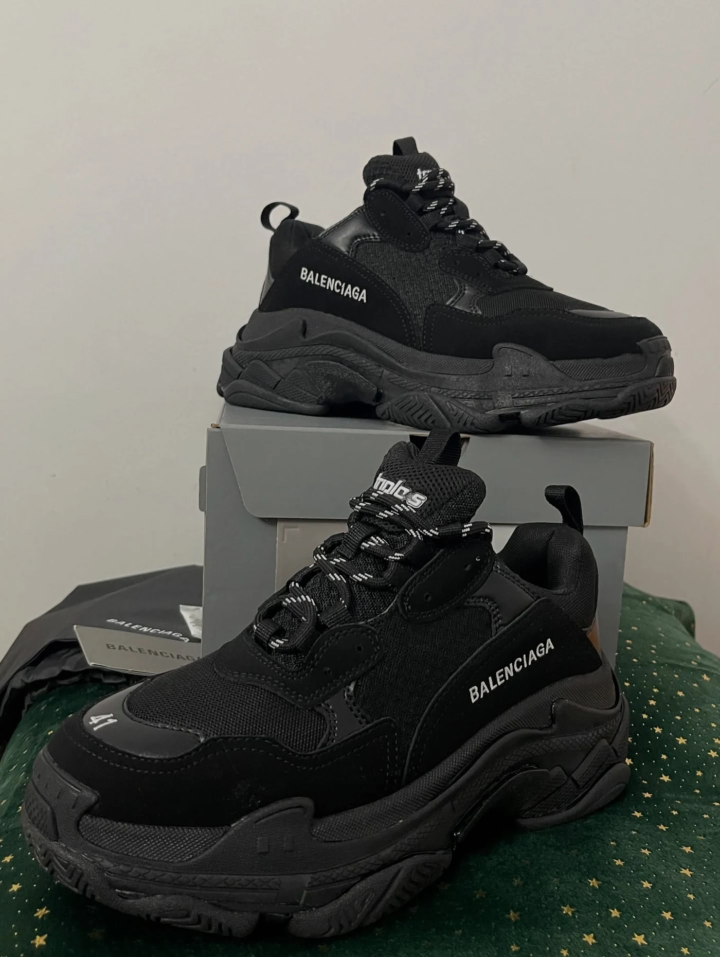 Balenciaga Triple S, imaginea 8