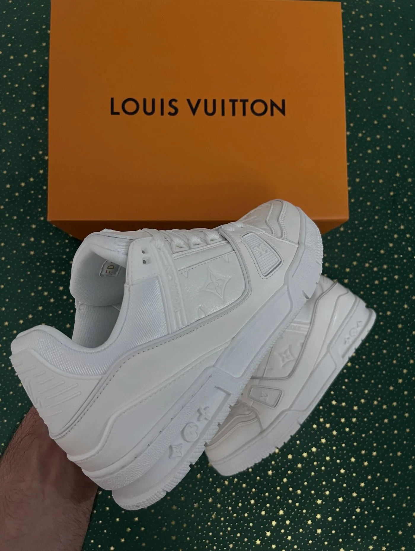 LV Trainer White, imaginea 4