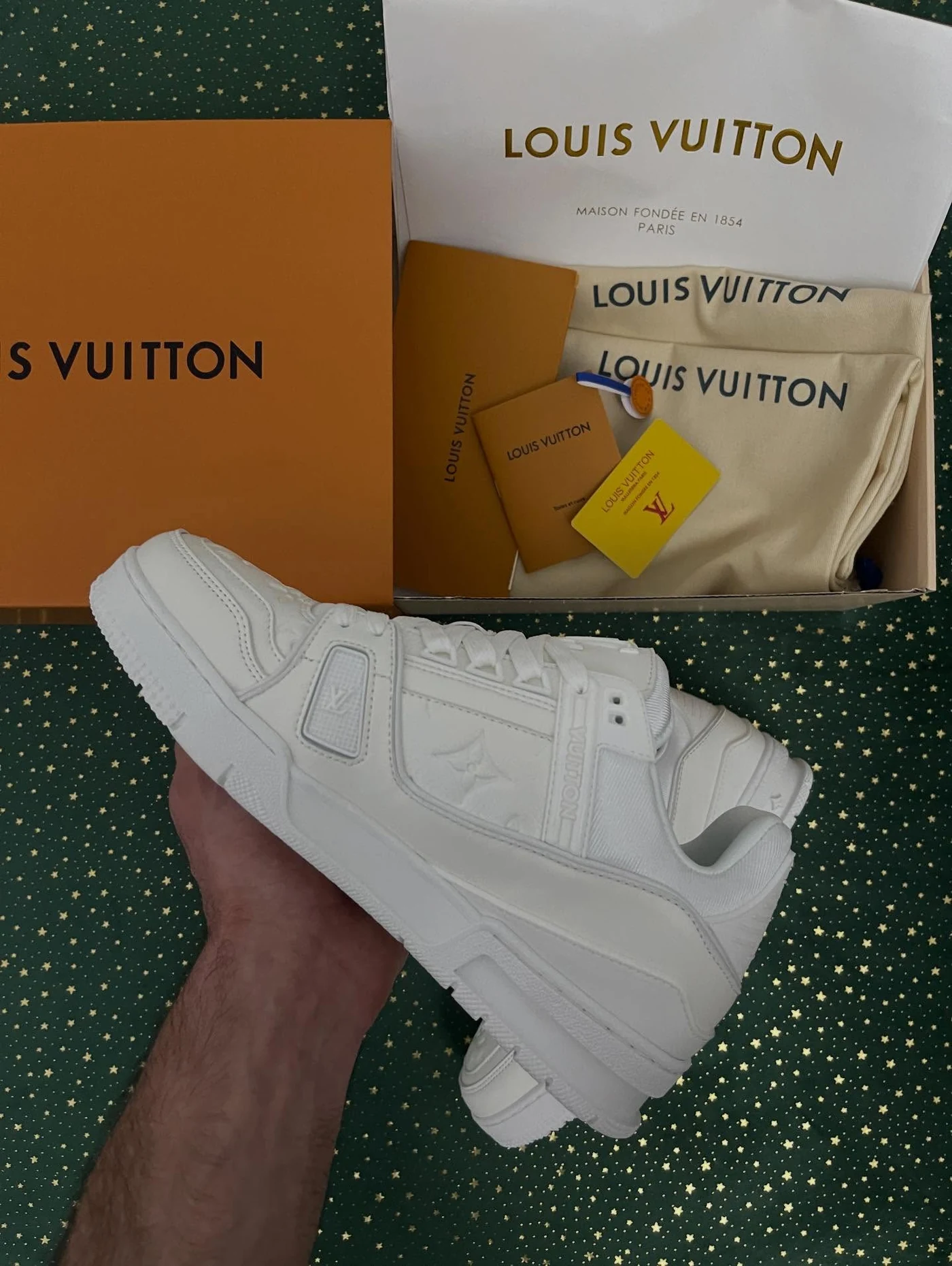 LV Trainer White, imaginea 8