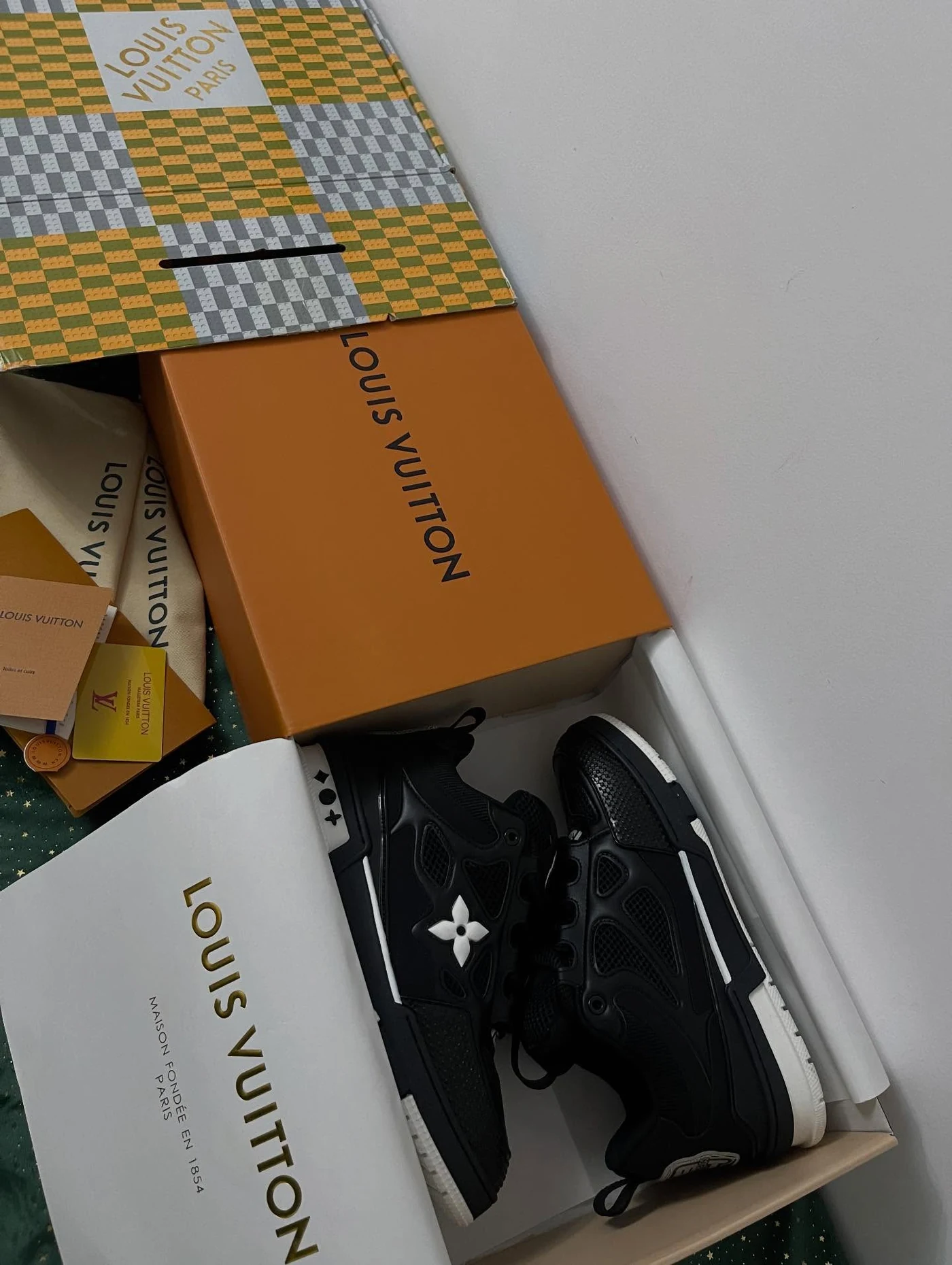 LV Skate Black White Satin Finish, imaginea 14