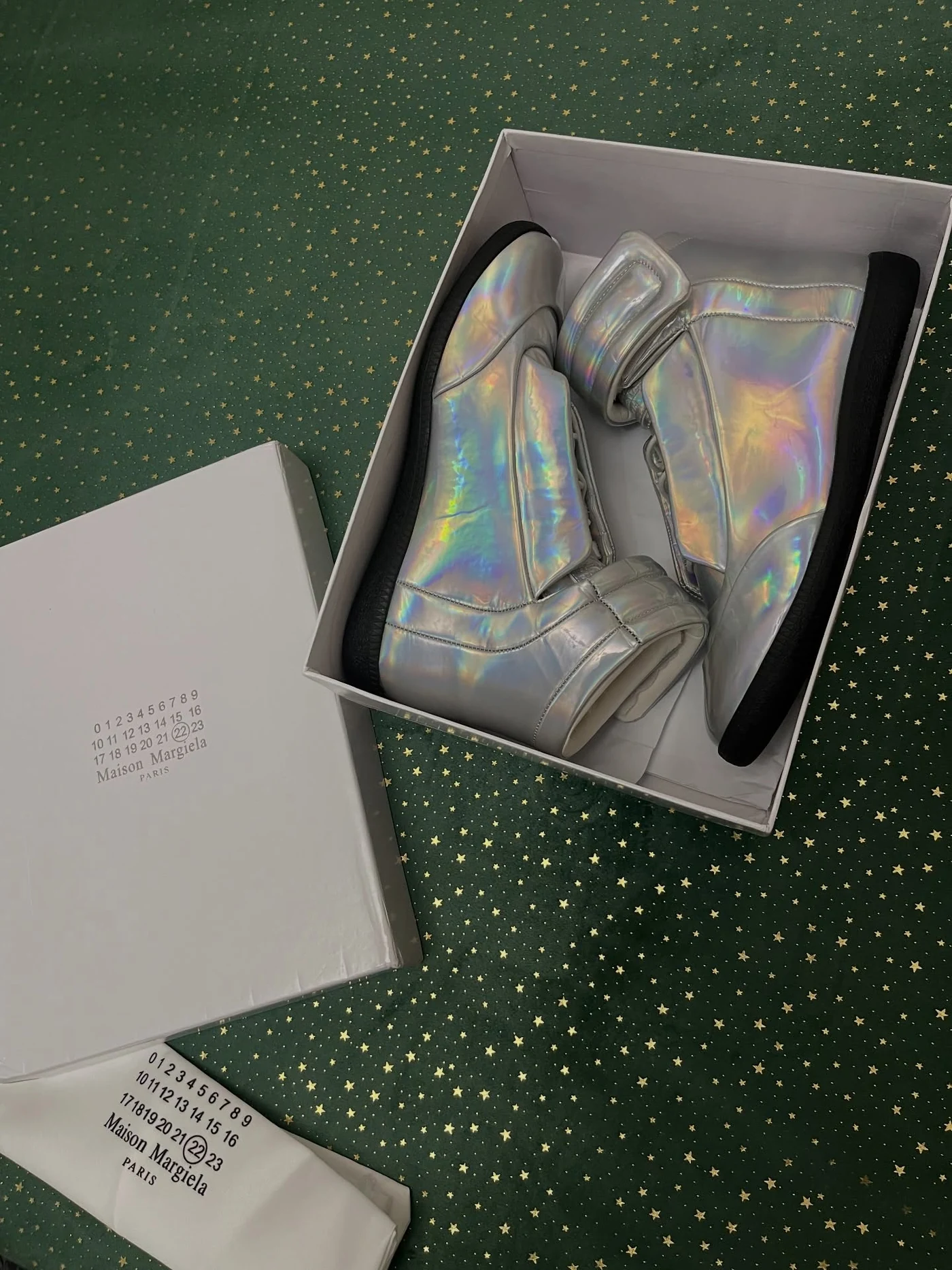 Margiela Future Iridescent, imaginea 14