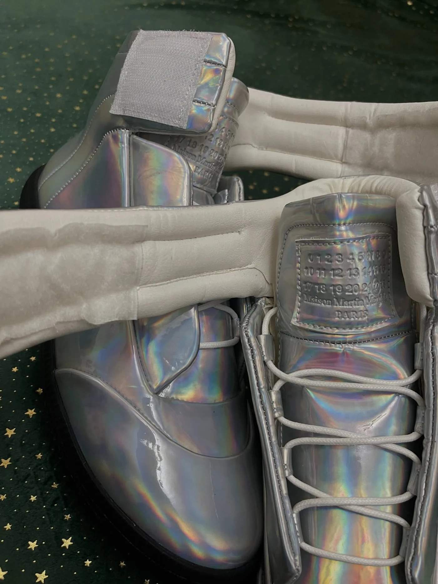 Margiela Future Iridescent, imaginea 9