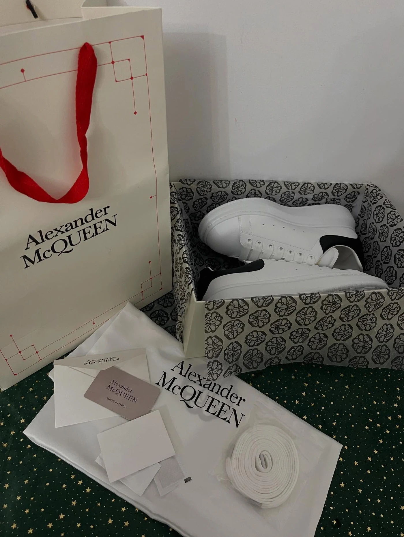 McQueen White Black, imaginea 9