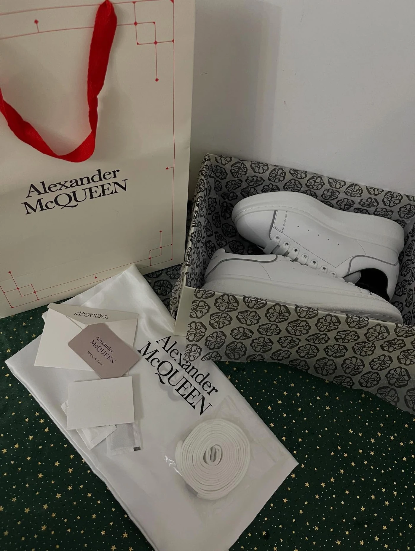 McQueen White Reflective, imaginea 14